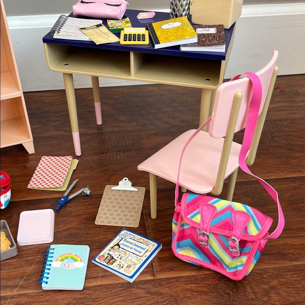 Our Generation Doll School Set with Accessories - Picture 3 of 7